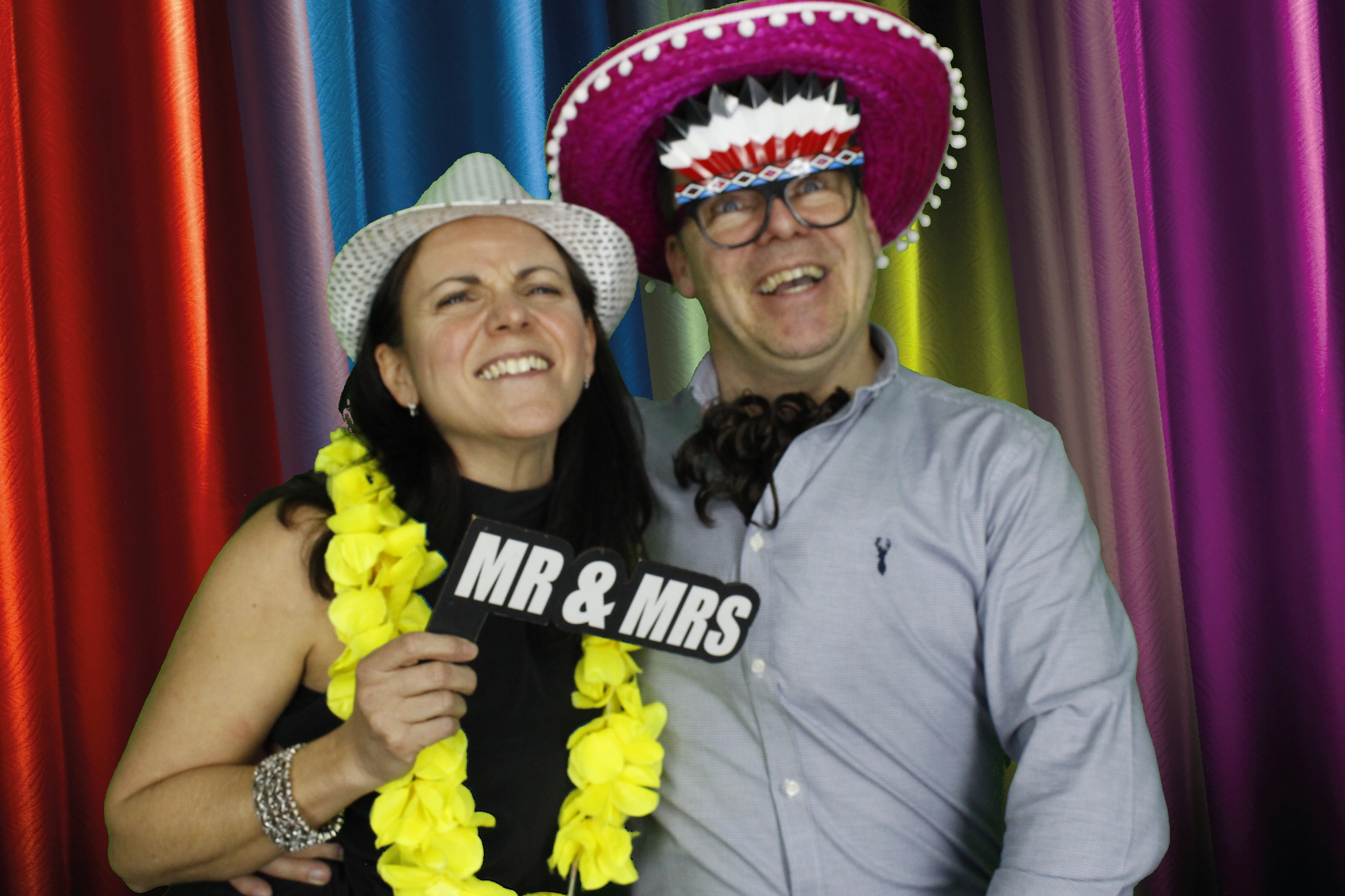 Mr & Mrs Mills | View more photos from the event at gallery.myphotoboothexperience.co.uk/u/MyPhotoBoothExperienceLtd/Mr-Mrs-Mills